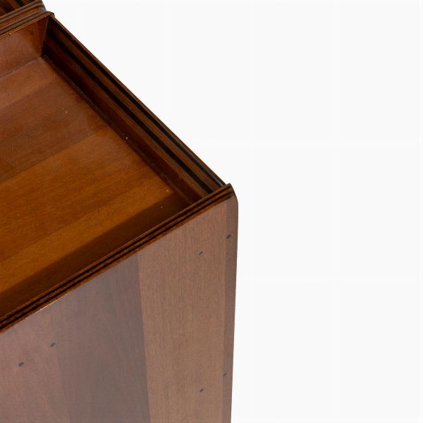 AFRA E TOBIA SCARPA : Due comodini della serie Artona  - Asta Design - Associazione Nazionale - Case d'Asta italiane