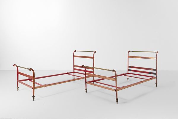 Piero Fornasetti : Due letti Greca  - Asta Design - Associazione Nazionale - Case d'Asta italiane