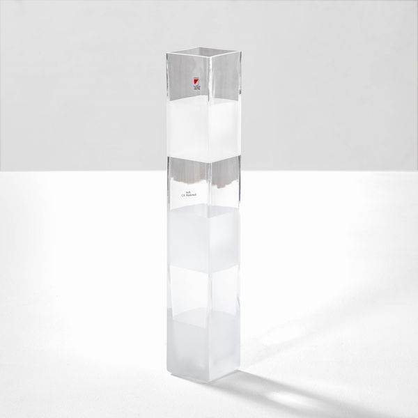 CHARLES RENNIE MACKINTOSH : Vaso mod. Black & White  - Asta Design - Associazione Nazionale - Case d'Asta italiane