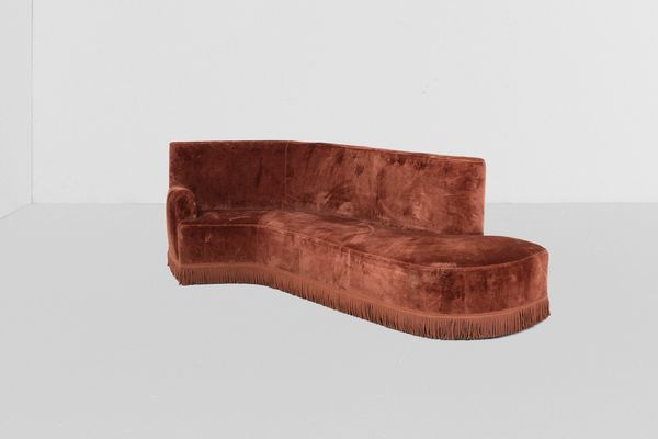 Grande divano curvo.  - Asta Design - Associazione Nazionale - Case d'Asta italiane