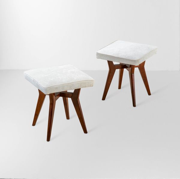 Ico Parisi, Attribuito a : Due pouff  - Asta Design - Associazione Nazionale - Case d'Asta italiane