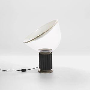 ACHILLE E PIERGIACOMO CASTIGLIONI - Lampada da tavolo mod. Taccia