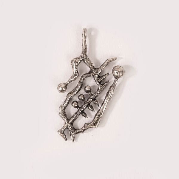 Arnaldo Pomodoro : Pendente  - Asta Grafica Internazionale e Multipli d'Autore - Associazione Nazionale - Case d'Asta italiane