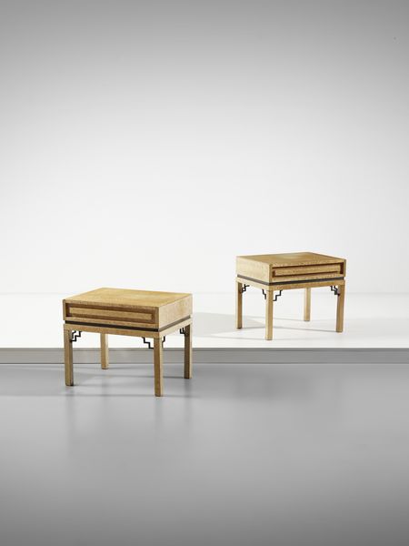 MANIFATTURA FRANCESE : Coppia di comodini  - Asta Asta 494 | DESIGN E ARTI DECORATIVE DEL NOVECENTO Online - Associazione Nazionale - Case d'Asta italiane