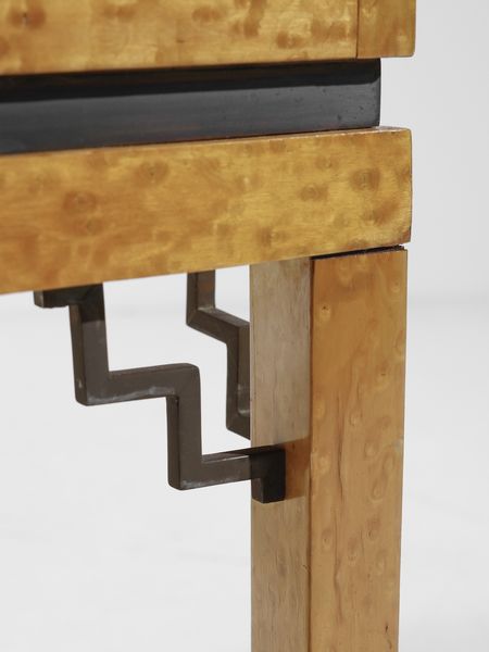 MANIFATTURA FRANCESE : Coppia di comodini  - Asta Asta 494 | DESIGN E ARTI DECORATIVE DEL NOVECENTO Online - Associazione Nazionale - Case d'Asta italiane