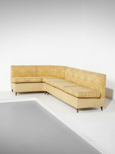 PECORINI GUGLIELMO : Grande divano ad angolo  - Asta Asta 494 | DESIGN E ARTI DECORATIVE DEL NOVECENTO Online - Associazione Nazionale - Case d'Asta italiane