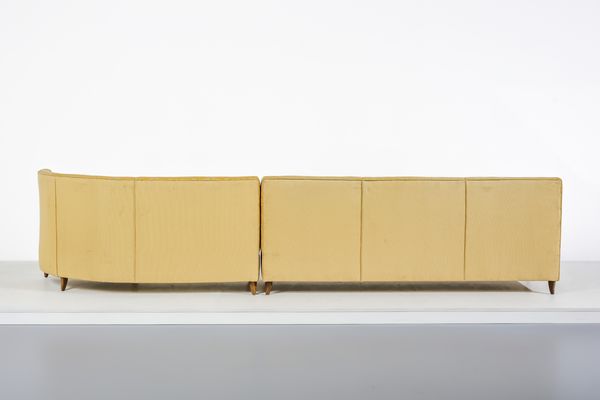PECORINI GUGLIELMO : Grande divano ad angolo  - Asta Asta 494 | DESIGN E ARTI DECORATIVE DEL NOVECENTO Online - Associazione Nazionale - Case d'Asta italiane