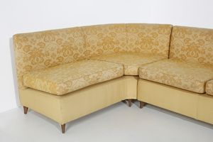 PECORINI GUGLIELMO : Grande divano ad angolo  - Asta Asta 494 | DESIGN E ARTI DECORATIVE DEL NOVECENTO Online - Associazione Nazionale - Case d'Asta italiane