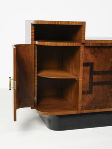 MANIFATTURA ITALIANA : Credenza a quattro ante  - Asta Asta 494 | DESIGN E ARTI DECORATIVE DEL NOVECENTO Online - Associazione Nazionale - Case d'Asta italiane