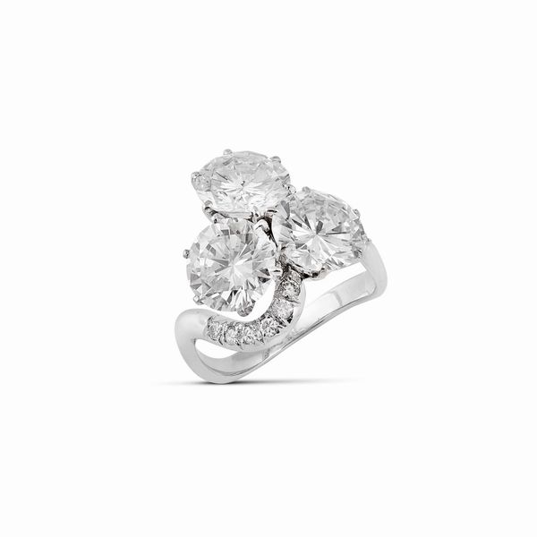 ANELLO CON DIAMANTI  - Asta GIOIELLI - Associazione Nazionale - Case d'Asta italiane
