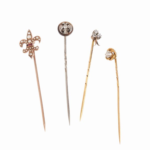 GRUPPO DI SPILLE DA GIACCA  - Asta GIOIELLI - Associazione Nazionale - Case d'Asta italiane