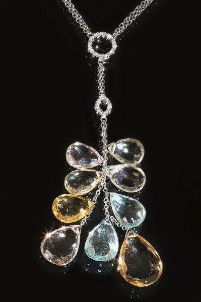 Collana, Piero Milano, in oro bianco, quarzo, acquamarina e diamanti  - Asta VINTAGE: BORSE E ACCESSORI DI HERMES, LOUIS VUITTON E ALTRE GRANDI MAISON - Associazione Nazionale - Case d'Asta italiane