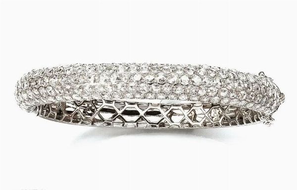 Bracciale in oro bianco e diamanti   - Asta VINTAGE: BORSE E ACCESSORI DI HERMES, LOUIS VUITTON E ALTRE GRANDI MAISON - Associazione Nazionale - Case d'Asta italiane