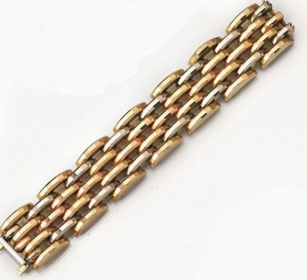 Bracciale, anni '40,&nbsp; in oro giallo, bianco e rosa  - Asta VINTAGE: BORSE E ACCESSORI DI HERMES, LOUIS VUITTON E ALTRE GRANDI MAISON - Associazione Nazionale - Case d'Asta italiane