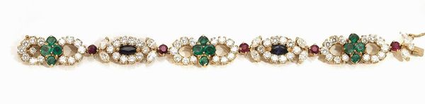 Bracciale in oro giallo, rubini, zaffiri e diamanti   - Asta VINTAGE: BORSE E ACCESSORI DI HERMES, LOUIS VUITTON E ALTRE GRANDI MAISON - Associazione Nazionale - Case d'Asta italiane