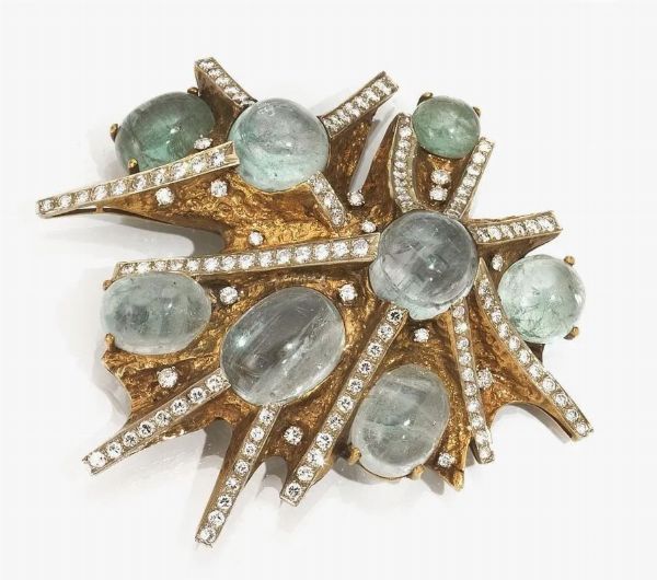Spilla, Torrini 1969, in oro giallo, smeraldi e diamanti  - Asta VINTAGE: BORSE E ACCESSORI DI HERMES, LOUIS VUITTON E ALTRE GRANDI MAISON - Associazione Nazionale - Case d'Asta italiane