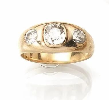 Anello da uomo in oro giallo e diamanti  - Asta VINTAGE: BORSE E ACCESSORI DI HERMES, LOUIS VUITTON E ALTRE GRANDI MAISON - Associazione Nazionale - Case d'Asta italiane