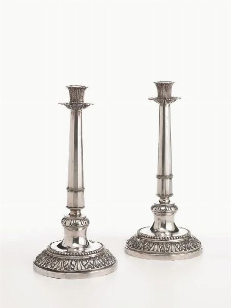 COPPIA DI CANDELIERI, SEC. XIX  - Asta VINTAGE: BORSE E ACCESSORI DI HERMES, LOUIS VUITTON E ALTRE GRANDI MAISON - Associazione Nazionale - Case d'Asta italiane