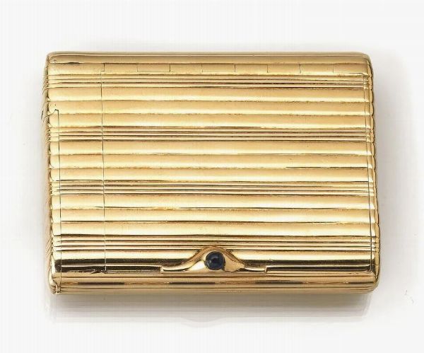 * Portasigarette,&nbsp; anni 1950-'55,Torrini, in oro giallo e zaffiro  - Asta VINTAGE: BORSE E ACCESSORI DI HERMES, LOUIS VUITTON E ALTRE GRANDI MAISON - Associazione Nazionale - Case d'Asta italiane