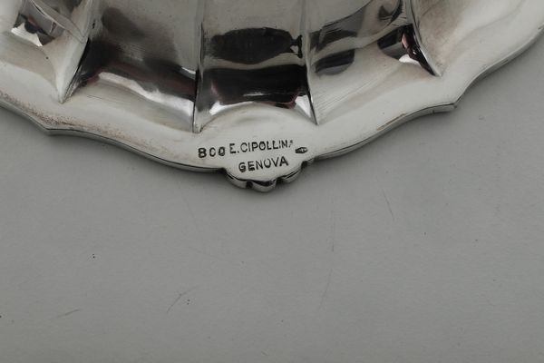 Dodici coppette lavadita. Argenteria milanese del XX secolo, marchio con fascio littorio in uso dal 1925 al 1945, argentiere Andrea Micheletto  - Asta Argenti e Icone - Associazione Nazionale - Case d'Asta italiane