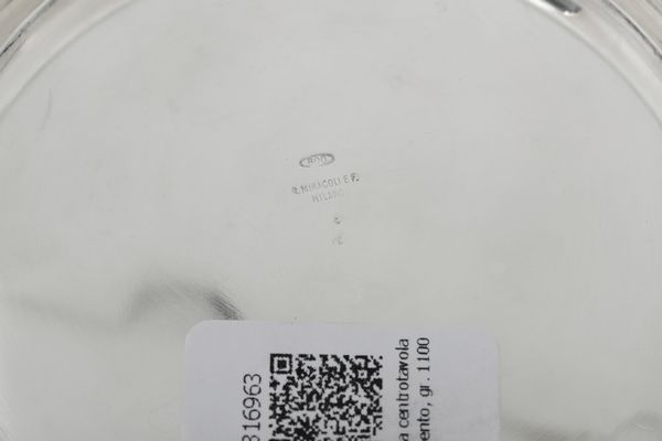 Coppa centrotavola. Argenteria italiana del XX secolo, uno con marchio dell'argentiere Miracoli, Milano  - Asta Argenti e Icone - Associazione Nazionale - Case d'Asta italiane