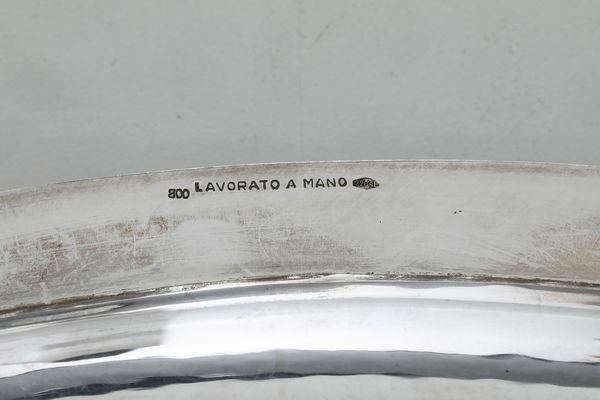 Vassoio. Argenteria italiana del XX secolo, argentiere Gianni Pietrasanta, Alessandria  - Asta Argenti e Icone - Associazione Nazionale - Case d'Asta italiane