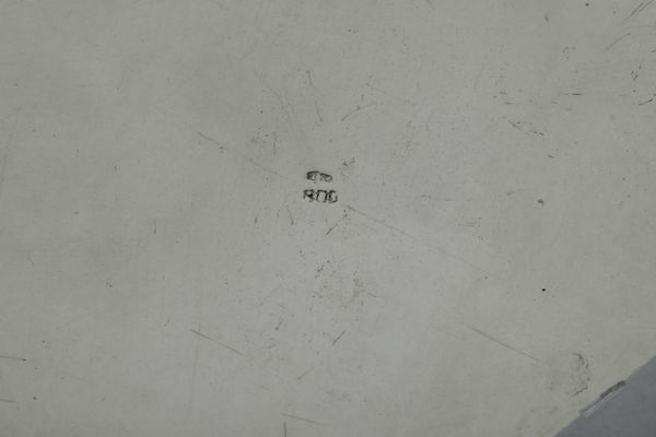 Dodici coppette lavadita. Argenteria italiana del XX secolo, bollo dell'argentiere consunto e di difficile lettura  - Asta Argenti e Icone - Associazione Nazionale - Case d'Asta italiane