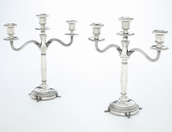 Coppia di candelabri. Argenteria italiana della prima met del XX secolo  - Asta Argenti e Icone - Associazione Nazionale - Case d'Asta italiane