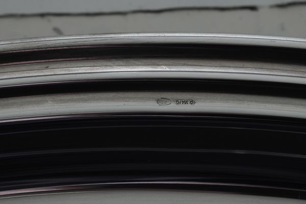 Vassoio. Argenteria veneta del XX-XXI secolo  - Asta Argenti e Icone - Associazione Nazionale - Case d'Asta italiane