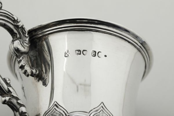 Mug. Londra 1840 e bicchiere, Londra 1901  - Asta Argenti e Icone - Associazione Nazionale - Case d'Asta italiane