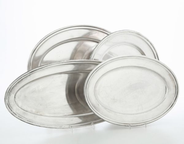 Tre vassoi. Argenteria italiana del XX secolo  - Asta Argenti e Icone - Associazione Nazionale - Case d'Asta italiane