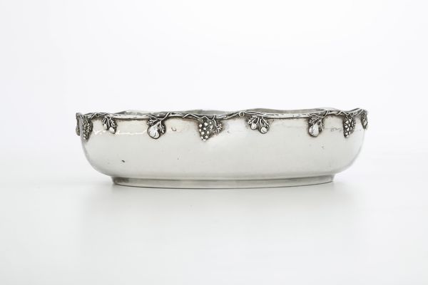 Centrotavola. Argenteria toscana del XX secolo, argentiere Alvignani & Galeotti, Firenze 	  - Asta Argenti e Icone - Associazione Nazionale - Case d'Asta italiane