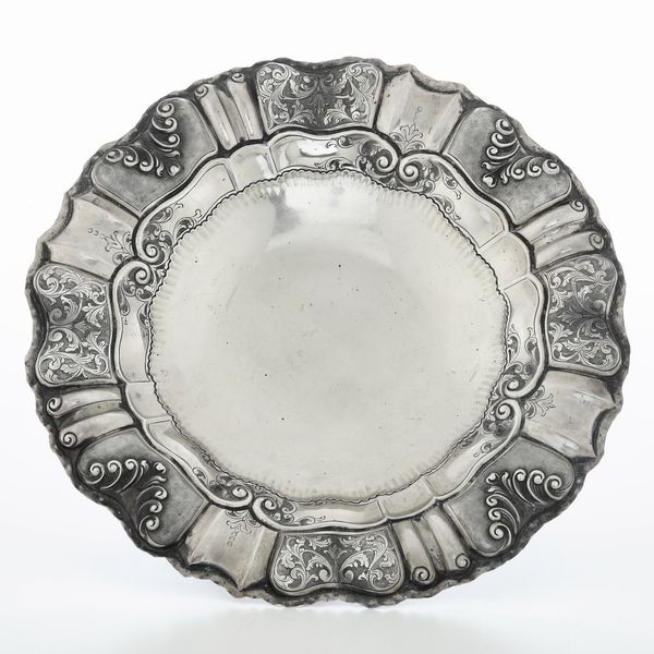Piatto. Argenteria milanese del XX secolo, argentiere Umberto Malinverni  - Asta Argenti e Icone - Associazione Nazionale - Case d'Asta italiane