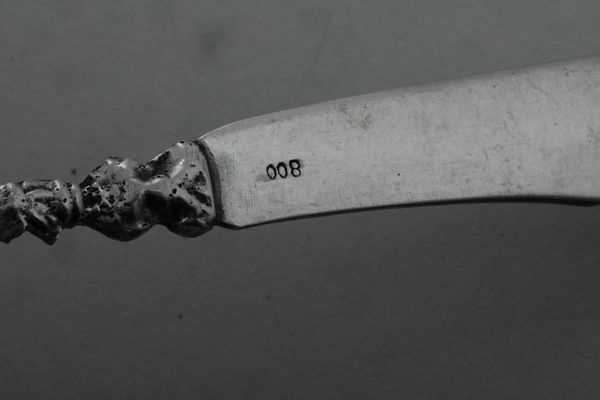 Servizio di posate da dolce. Argenteria artistica italiana del XX secolo  - Asta Argenti e Icone - Associazione Nazionale - Case d'Asta italiane