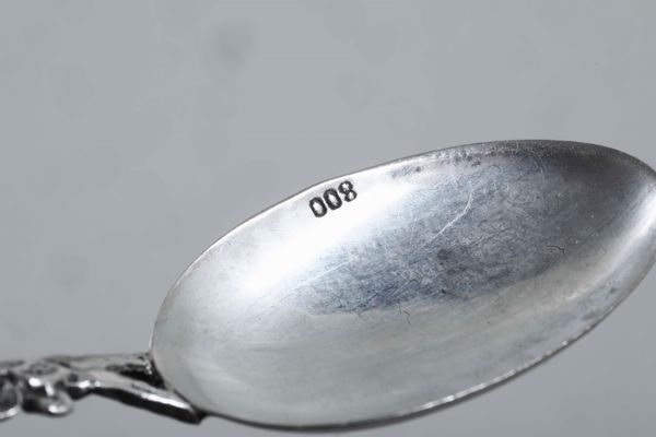 Servizio di posate da dolce. Argenteria artistica italiana del XX secolo  - Asta Argenti e Icone - Associazione Nazionale - Case d'Asta italiane