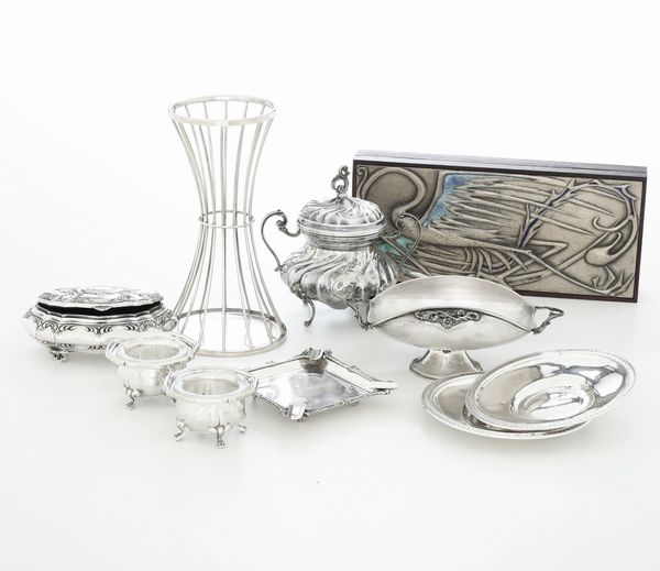 Lotto di oggetti in argento, varie argenterie italiane del XX secolo  - Asta Argenti e Icone - Associazione Nazionale - Case d'Asta italiane