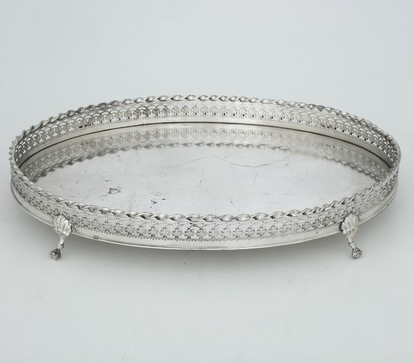 Vassoio ovale. Argenteria veneta del XX secolo, argentiere Argenteria Vicentina  - Asta Argenti e Icone - Associazione Nazionale - Case d'Asta italiane