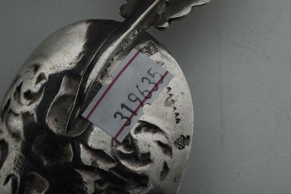 Cinque posate figurate. Olanda XX secolo  - Asta Argenti e Icone - Associazione Nazionale - Case d'Asta italiane