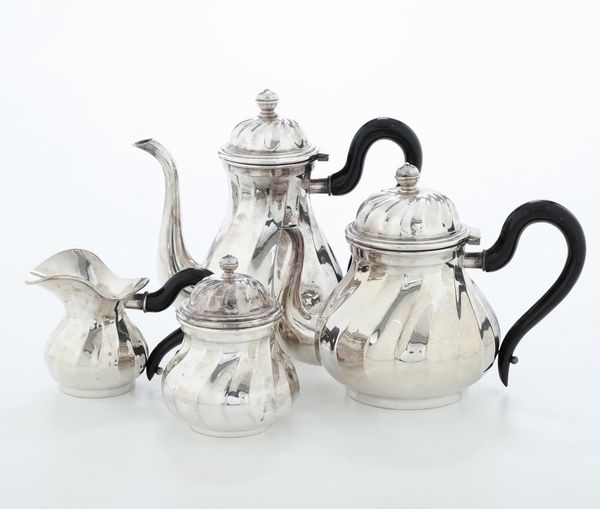 Servizio da t e caff. Argenteria veneta del XX-XXI secolo  - Asta Argenti e Icone - Associazione Nazionale - Case d'Asta italiane