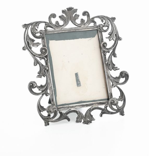 Cornice. Argenteria italiana della prima met del XX secolo  - Asta Argenti e Icone - Associazione Nazionale - Case d'Asta italiane