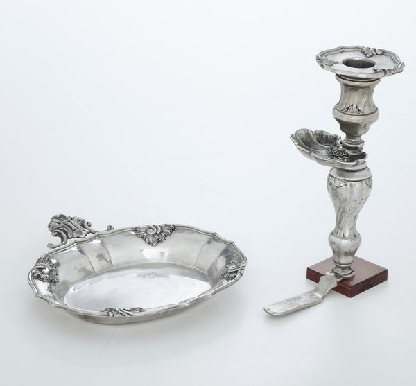Vassoio e candeliere. Argenteria italiana del XX secolo  - Asta Argenti e Icone - Associazione Nazionale - Case d'Asta italiane