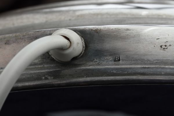 Lume da tavolo. Argenteria milanese del XX-XXI secolo  - Asta Argenti e Icone - Associazione Nazionale - Case d'Asta italiane