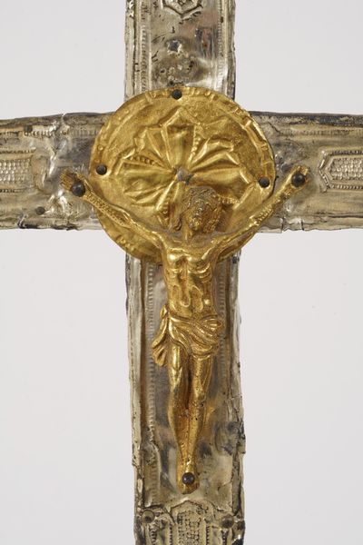 Crocifisso in metallo argentato. XIX secolo  - Asta Argenti e Icone - Associazione Nazionale - Case d'Asta italiane