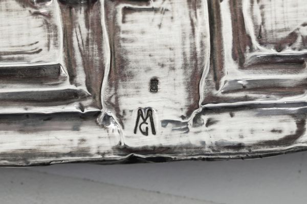 Due porta fotografie con cornici in metallo argentato  - Asta Argenti e Icone - Associazione Nazionale - Case d'Asta italiane