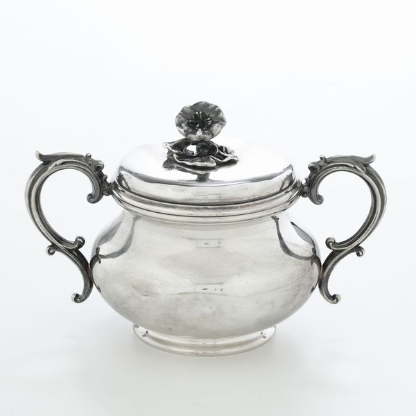 Zuccheriera in metallo argentato. Broggi Milano, XX secolo  - Asta Argenti e Icone - Associazione Nazionale - Case d'Asta italiane