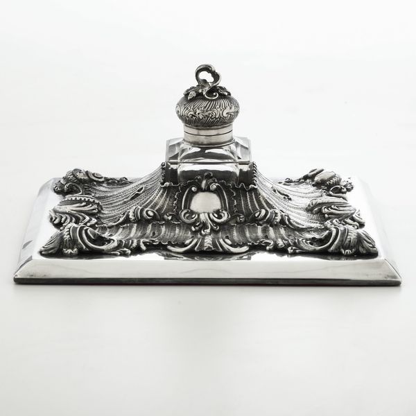 Calamaio in metallo argentato. Fine XIX, inizi XX secolo  - Asta Argenti e Icone - Associazione Nazionale - Case d'Asta italiane