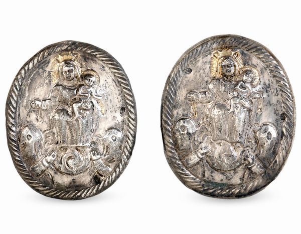 Coppia di targhe, marchi ad imitazione dell'argenteria russa del XIX-XX secolo  - Asta Argenti e Icone - Associazione Nazionale - Case d'Asta italiane