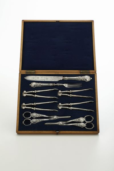 Servizio per uva e noci. Inghilterra XIX secolo  - Asta Argenti e Icone - Associazione Nazionale - Case d'Asta italiane