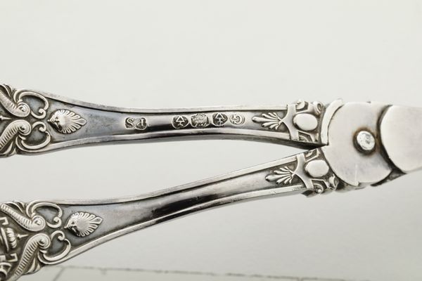 Servizio per uva e noci. Inghilterra XIX secolo  - Asta Argenti e Icone - Associazione Nazionale - Case d'Asta italiane