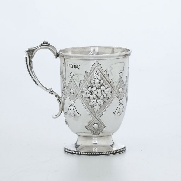 Mug. Londra 1869, argentiere William Evans  - Asta Argenti e Icone - Associazione Nazionale - Case d'Asta italiane